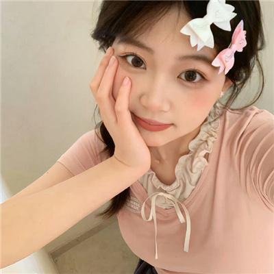 蜘蛛网中的女孩